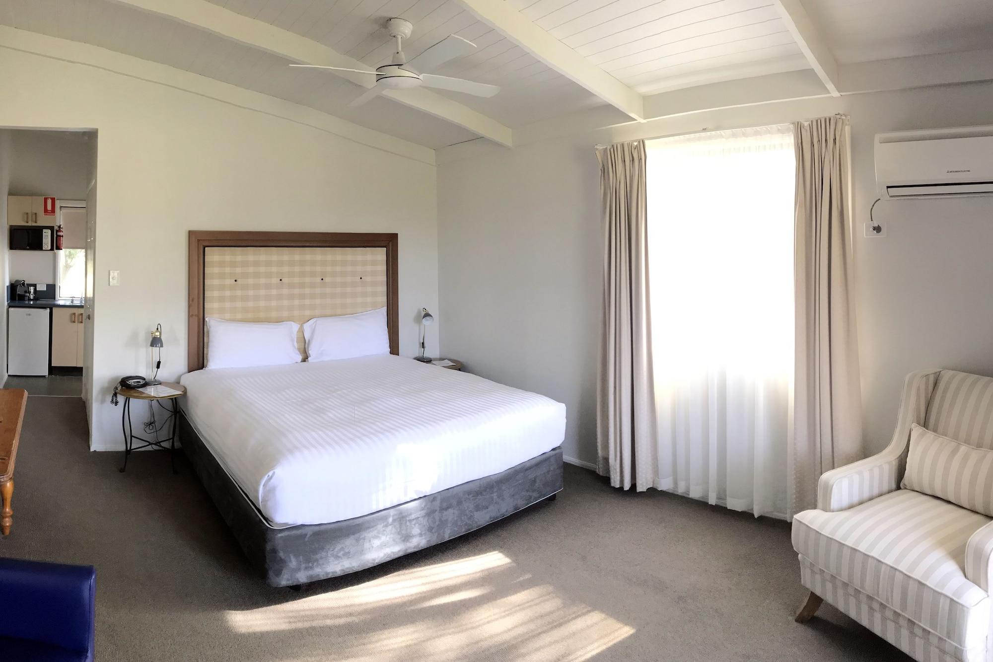 Hunter Valley Resort, Hunter Farm Adventure Centre & 4 Pines At The Farm Pokolbin Exteriör bild