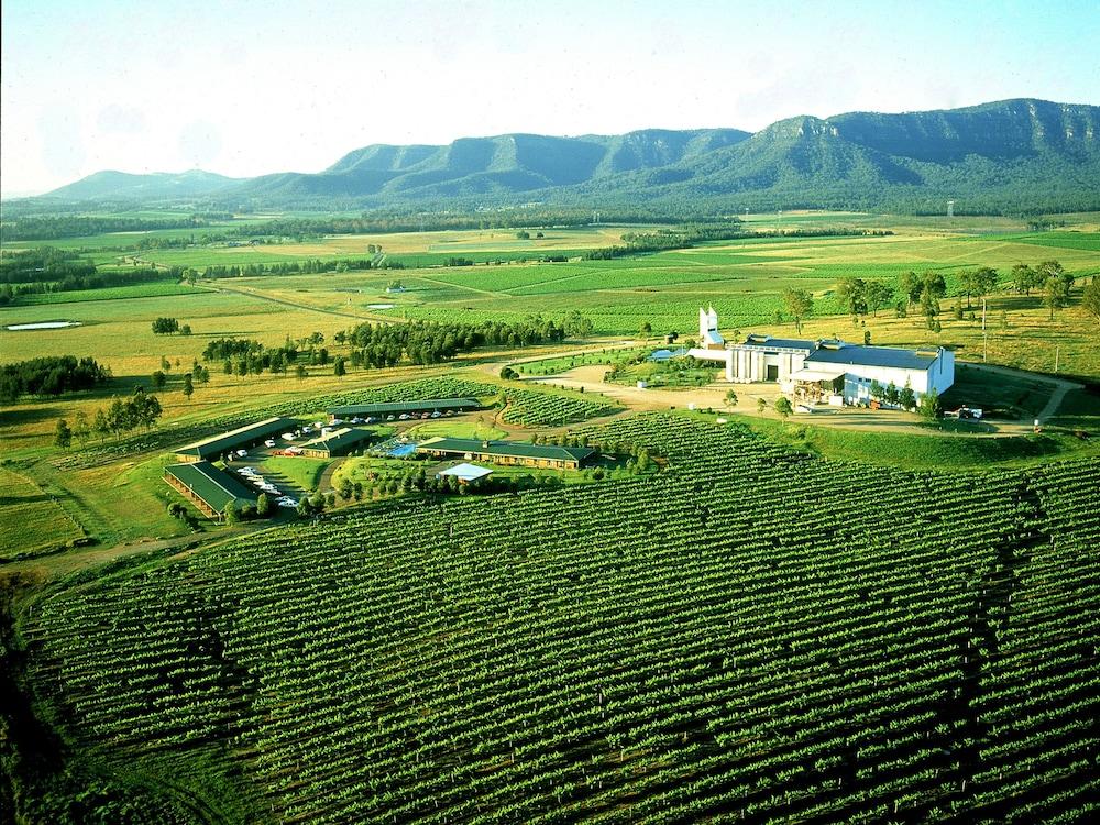 Hunter Valley Resort, Hunter Farm Adventure Centre & 4 Pines At The Farm Pokolbin Exteriör bild